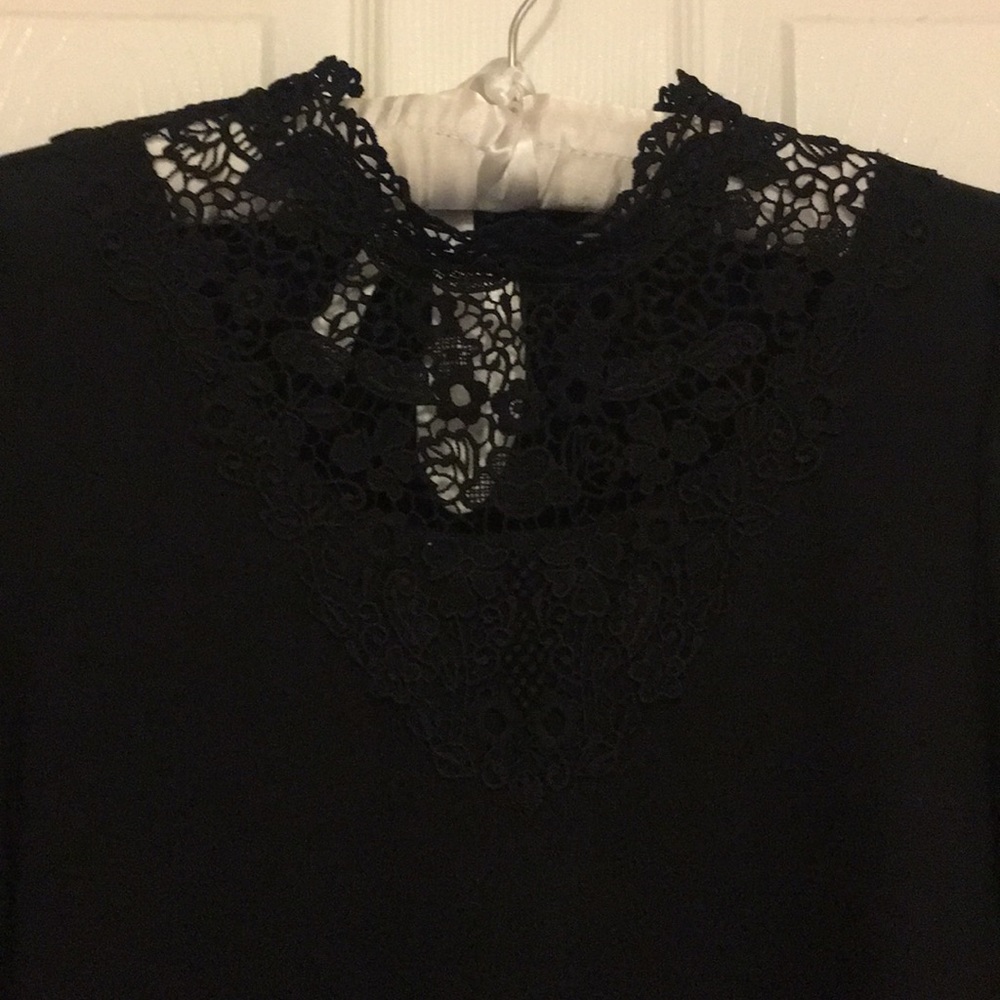 H&M Blouse - Picture 2 of 8
